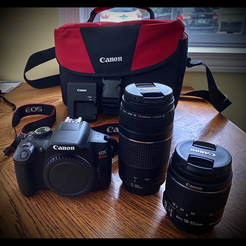 Canon t6 Rebel Kit - Camera